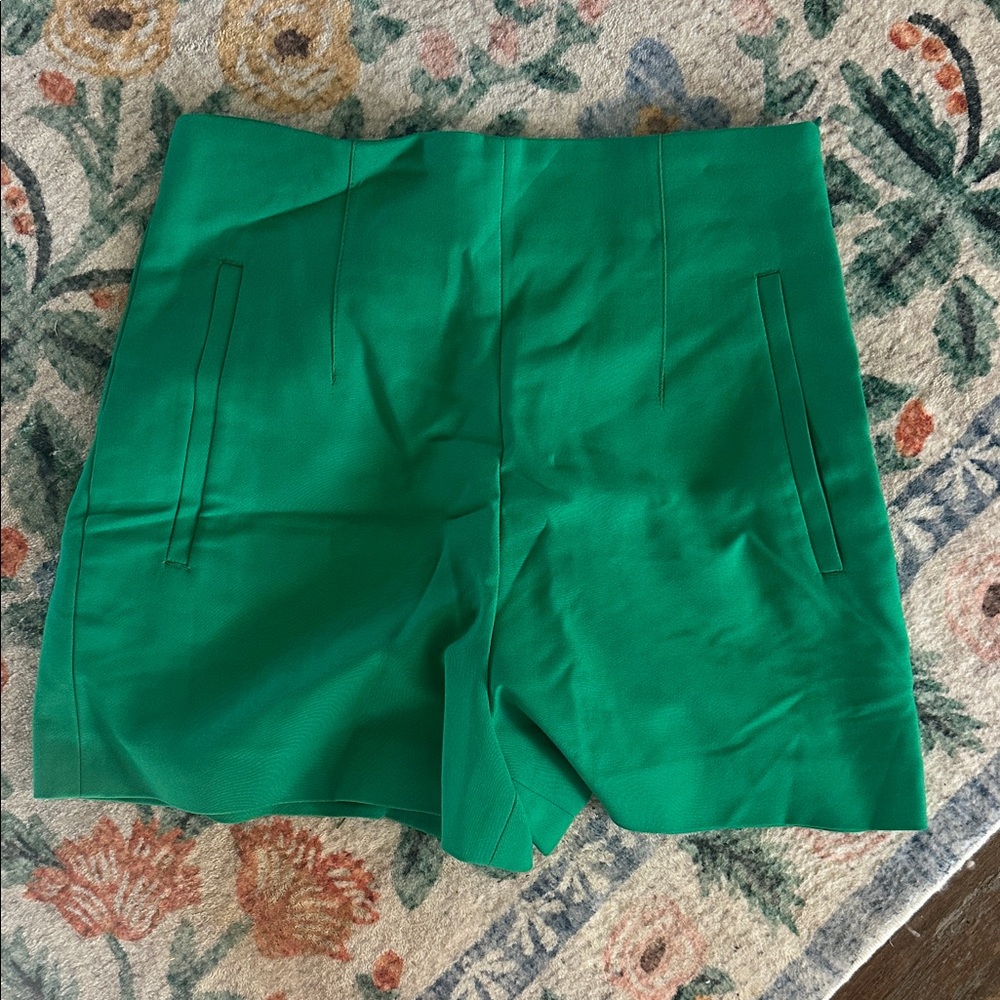 Zara High Waist Green Women's Shorts